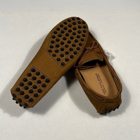 Saks Fifth Avenue Other - SAKS FIFTH AVENUE brand loafer D0840 - NWT and box